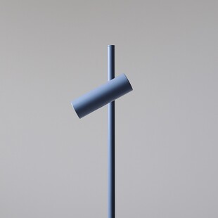 Lampa biurkowa minimalistyczna Trevo niebieska Aldex