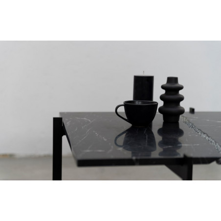 Designerski Stolik kwadratowy marmurowy Object019 77 czarny marki NG Design do salonu