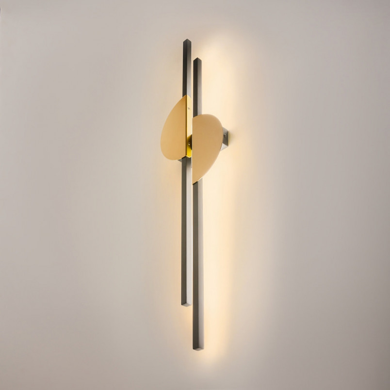 Kinkiet pionowy podwójny Skyline LED H79cm 4000K czarno-mosiężny Maytoni