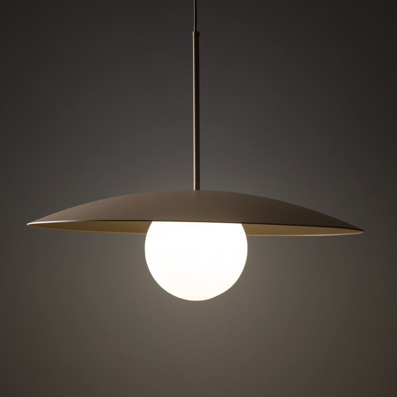 Lampa wisząca metalowa ze szklaną kulą Slate Sabia 65cm biały / beżowy TK Lighting