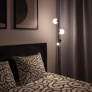 Lampa podłogowa 2 szklane kule z reflektorkiem Vox 152cm biało-czarna TK Lighting
