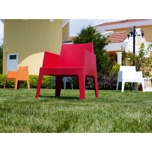 Krzesło ogrodowe z podłokietnikami Box czerwone marki Siesta