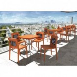 Stół ogrodowy plastikowy Sortie 70x70 pomarańczowy marki Siesta