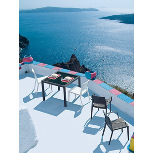 Krzesło ogrodowe rattanowe Capri ciemnoszare marki Siesta
