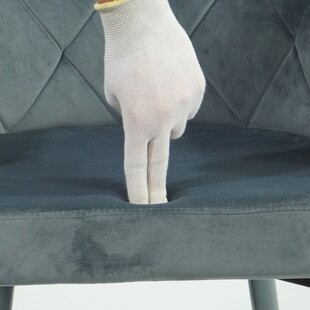 Krzesło welurowe z podłokietnikami Ricardo Velvet szare marki Signal