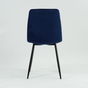 Krzesło welurowe pikowane Mila Velvet granatowe marki Signal